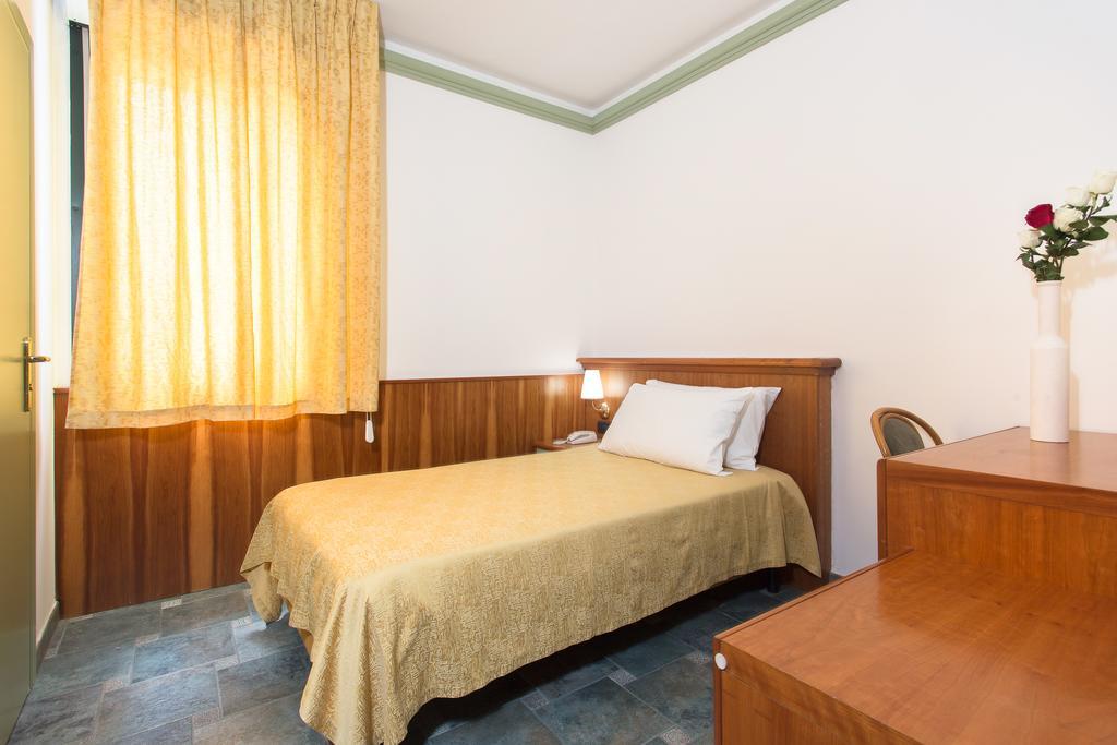 Hotel Zeus Cesena Ruang foto